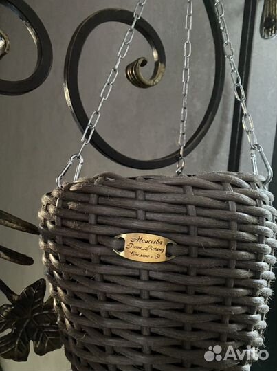 Кашпо из ротанга