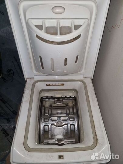 Стиральная машина с верт. загрузкой Ariston 84