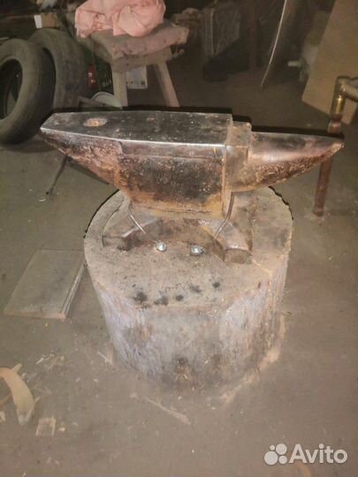 Наковальня советская 90 кг