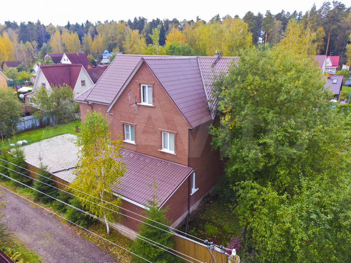 Дом 319 м² на участке 14 сот.