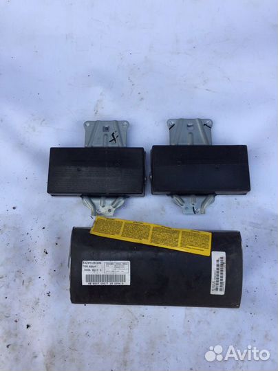 Mercedes w208 подушка безопасности A2088600305