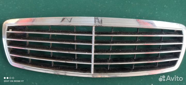 Решётка капота мерседес W 211