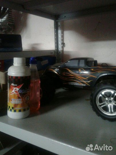 Машина с двс на радиоуправлении