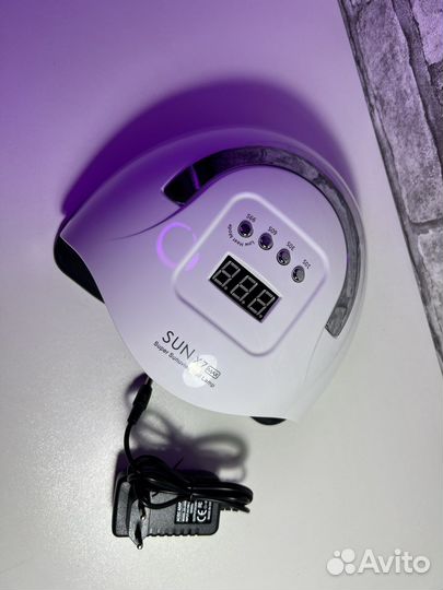 Лампа для ногтей