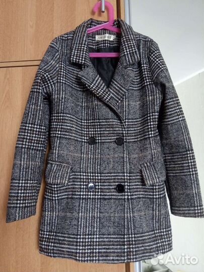 Костюм пиджак юбка твид р.155/80А