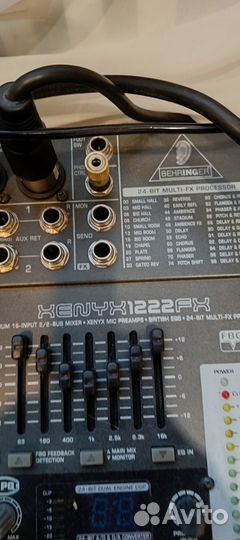 Микшерный пульт behringer