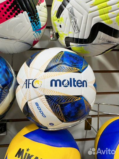 Футбольный мяч