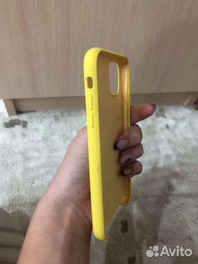 Чехол на iPhone 11