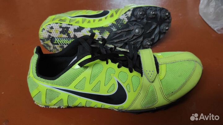 Шиповки для бега nike
