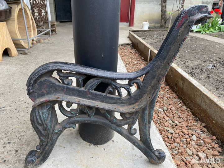 Старинная чугунная садовая лавочка (комплект)
