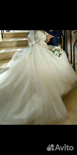 Свадебное платье