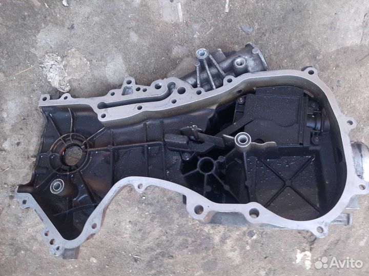 Боковая крышка на Volkswagen Tiguan 1.4 двигатель