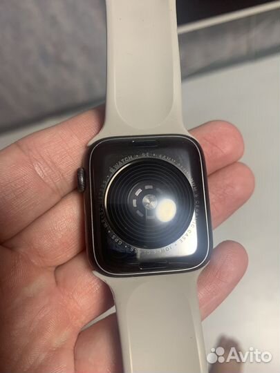 Часы apple watch se 44mm