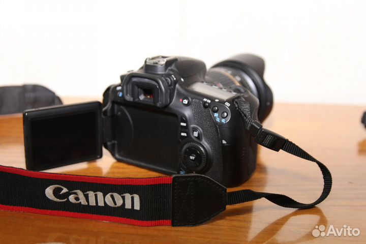 Зеркальный фотоаппарат canon 60d
