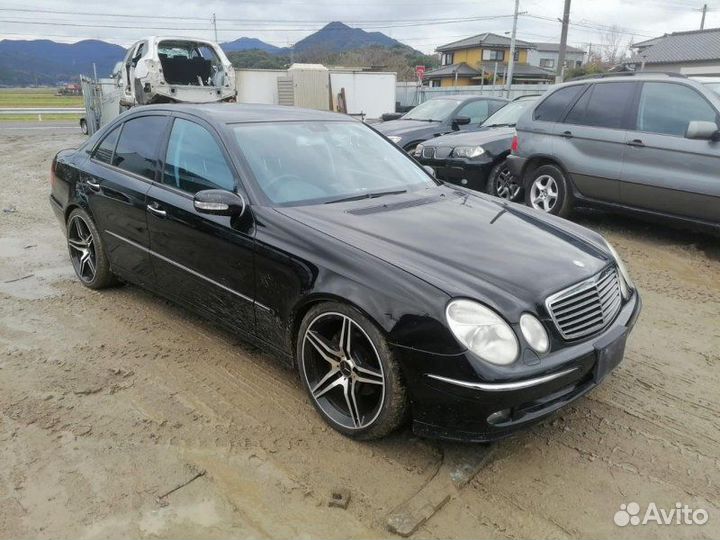 Авто на разбор Mercedes-Benz E-Class W211 272.943