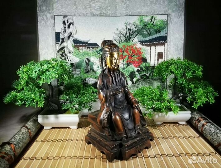 Антикварная буддийская статуэтка Бог богатства