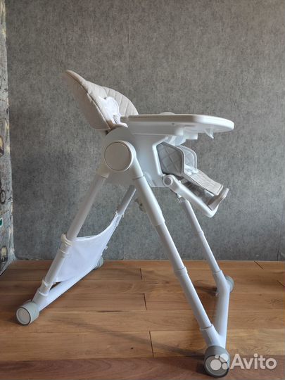 Продам стульчик для кормления Happy baby