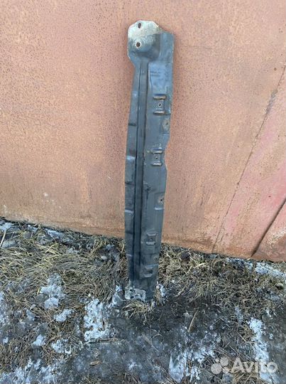 Балка под радиатор на Порш кайен 955