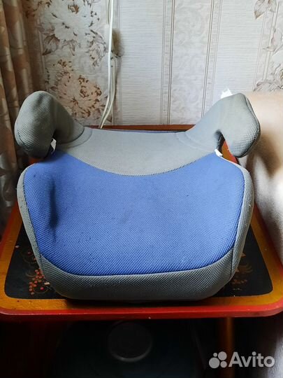 Детское сиденье в машину