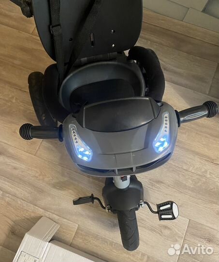 Детский велосипед с родительской ручкой