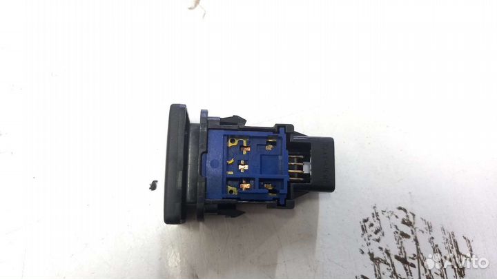 Кнопка включения ESP toyota camry V50