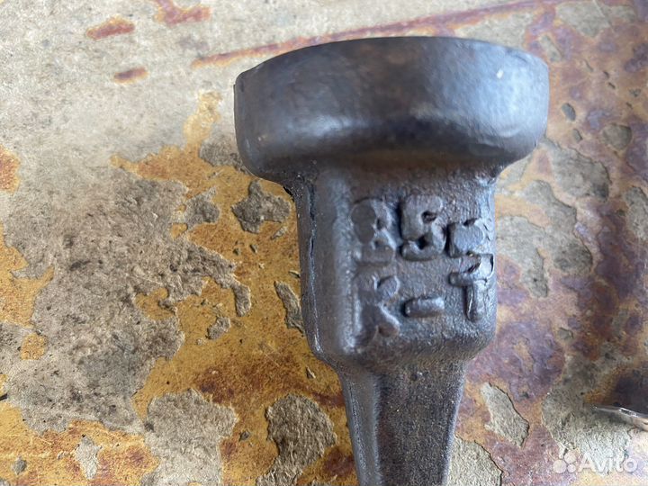 Наковальня для отбоя кос СССР старинная винтаж