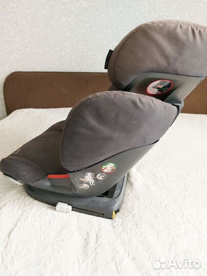 Автомобильное кресло maxi cosi