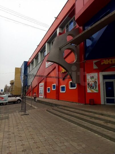 Сдам торговое помещение, 750 м²