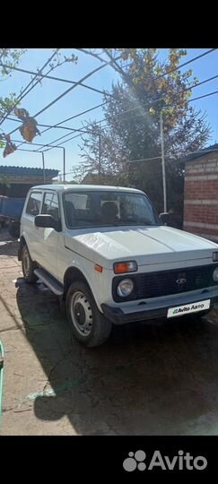 LADA 4x4 (Нива) 1.7 МТ, 2011, 160 000 км