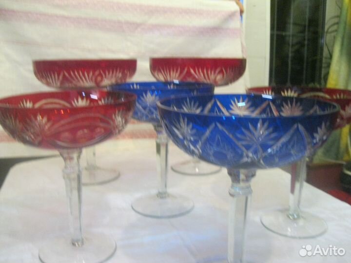 Ваза хрустальная цветная