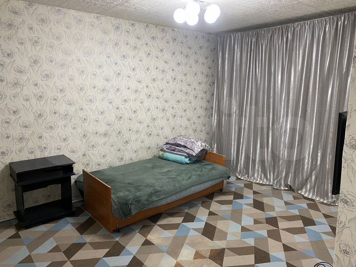 1-к. квартира, 37 м², 2/5 эт.