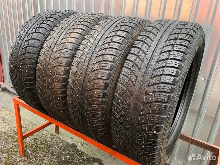 Gislaved Nord Frost 5 225/65 R17 102T