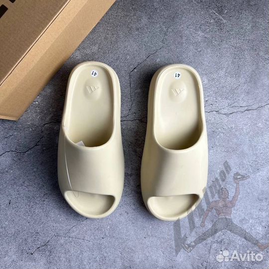 Тапки adidas yeezy slide