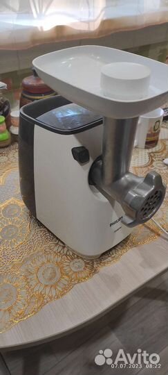 Мясорубка Philips HR2714