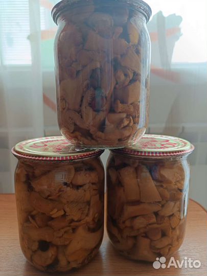 Грибы лисички маринованные