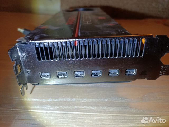 Видеокарта HD5870 2Gb на 6 мониторов купить в Москве | Электроника | Авито
