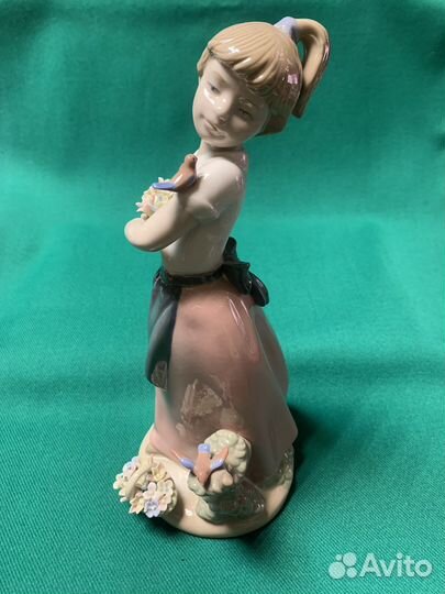 Статуэтка фарфор. Италия Pavone