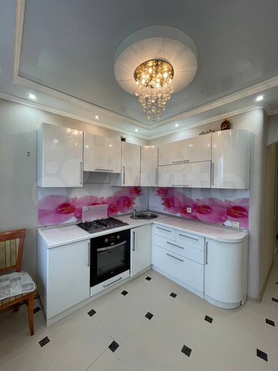 3-к. квартира, 73 м², 6/10 эт.