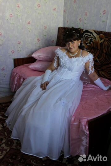 Платье свадебное