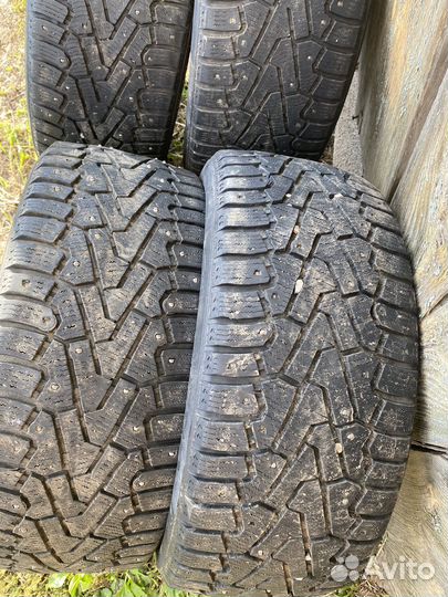 Pirelli Ice Zero 225/45 R17