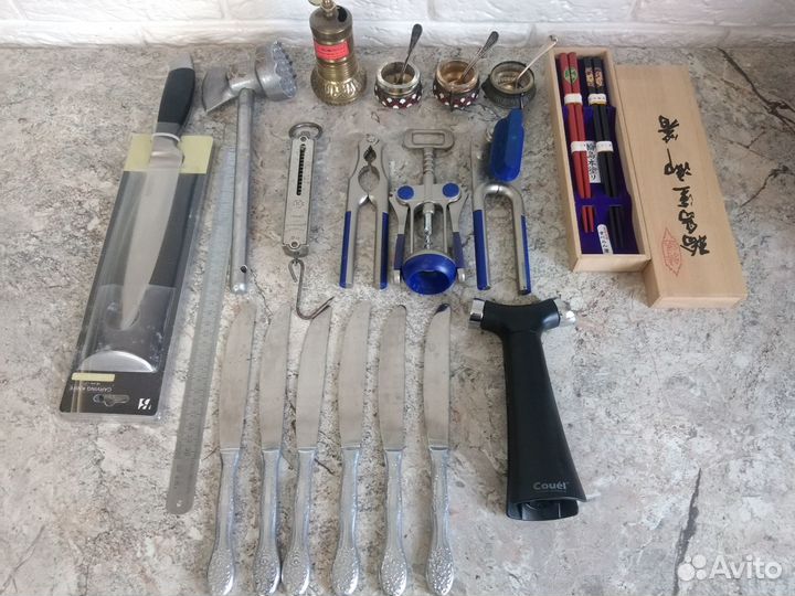 Перечница, cолонки мельхиор, топорик. Винтаж