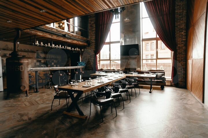 Коттедж 400 м² на участке 8 сот.