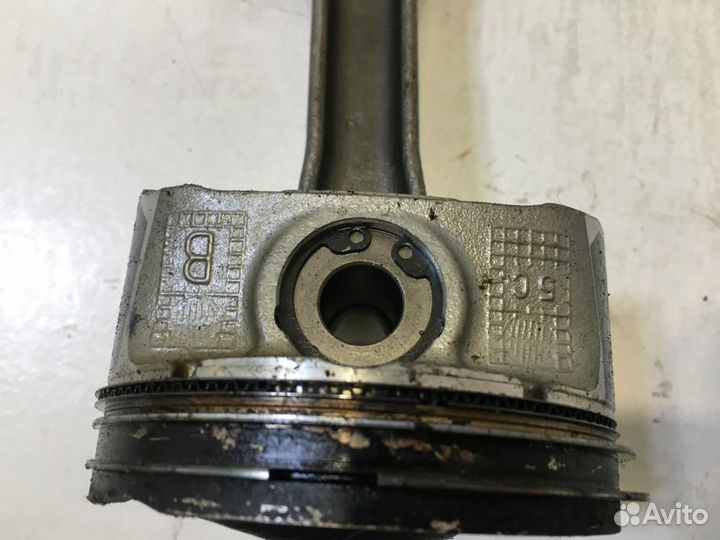 Поршень с шатуном Infiniti Q50 V37