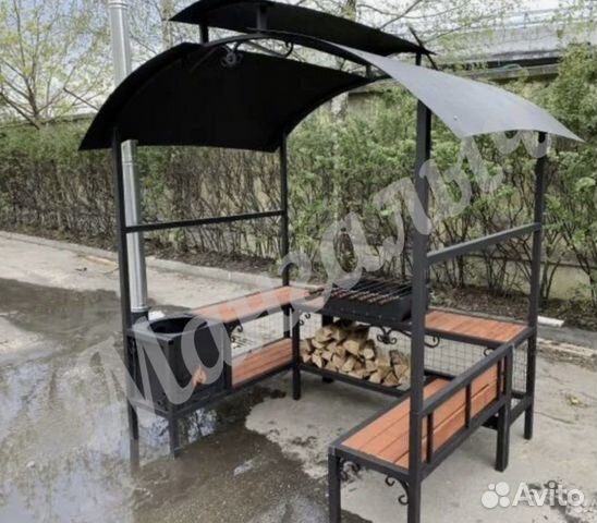 Мангал с крышей