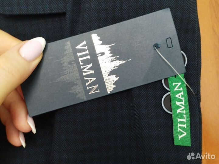 Школьная форма для мальчика 128-134 новый Vilman