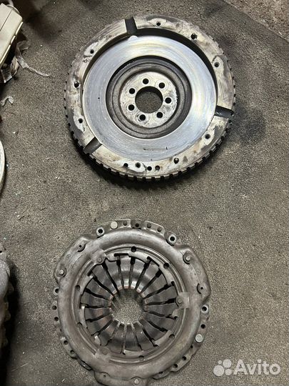 Маховик+корзина сцепления Renault