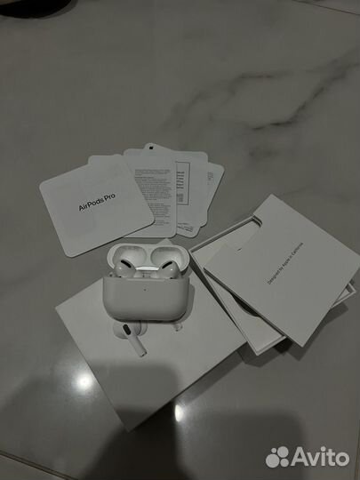 AirPods Pro with MagSafe Charging Case Оригинал