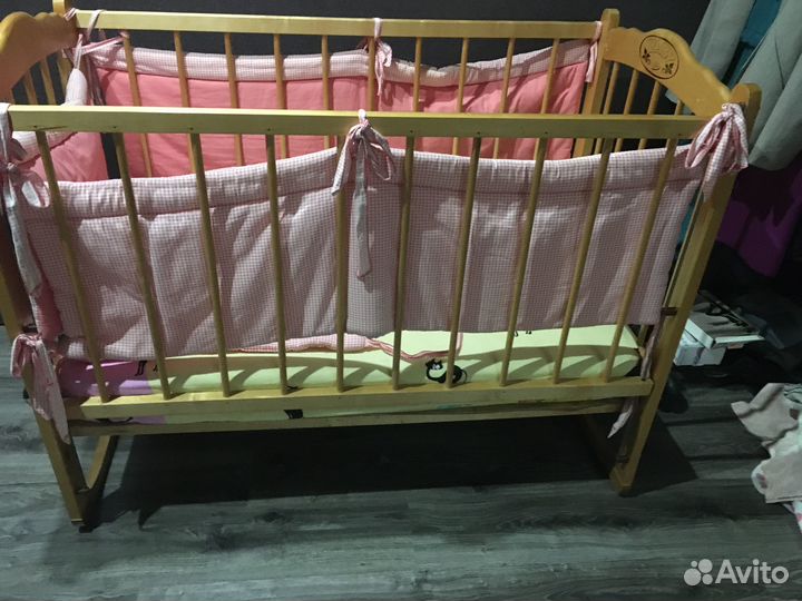 Детская кроватка