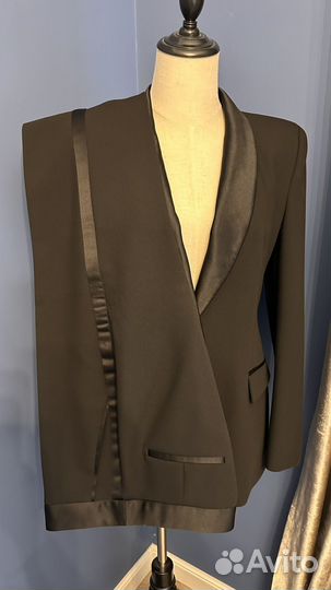 Брючный костюм женский