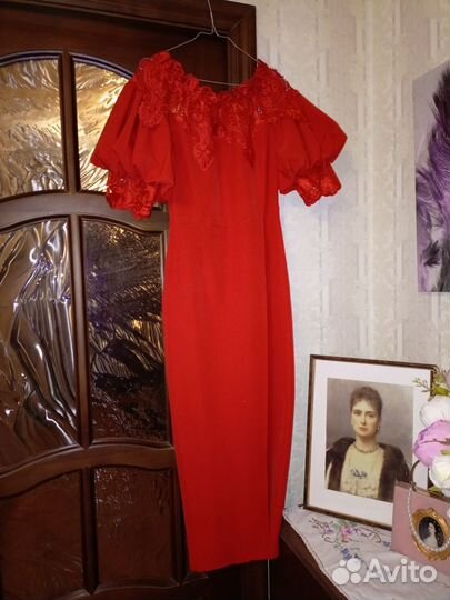 Платье женское 44